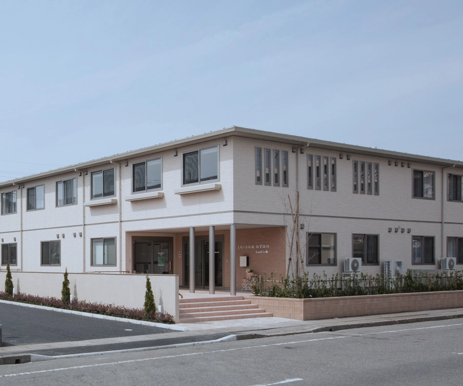 ともいきの家みずほの<br />
サービス付き高齢者向け住宅